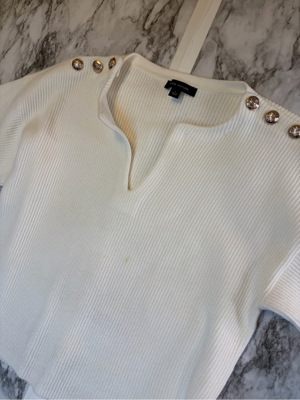 Ann Taylor Cream Ribbed Split-Neck top size L 49% cotton - Picture 4 of 7